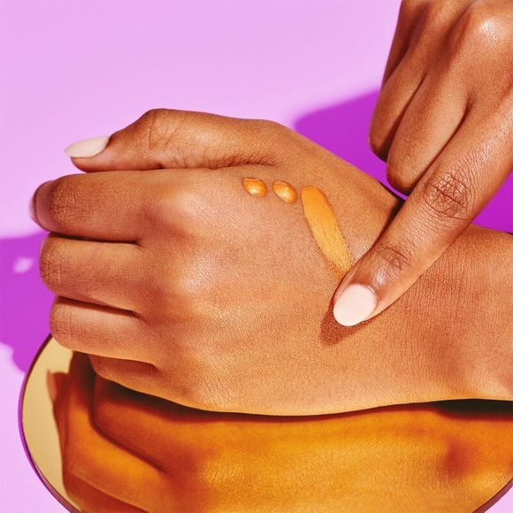 Drunk Elephant D-Bronzi Anti-Pollution Sunshine Drops - Picture 3 of 6